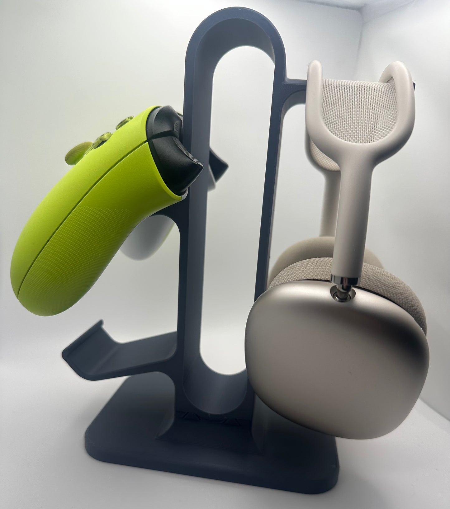 Gaming Headset & Dual Controller Stand - UK delivery included.