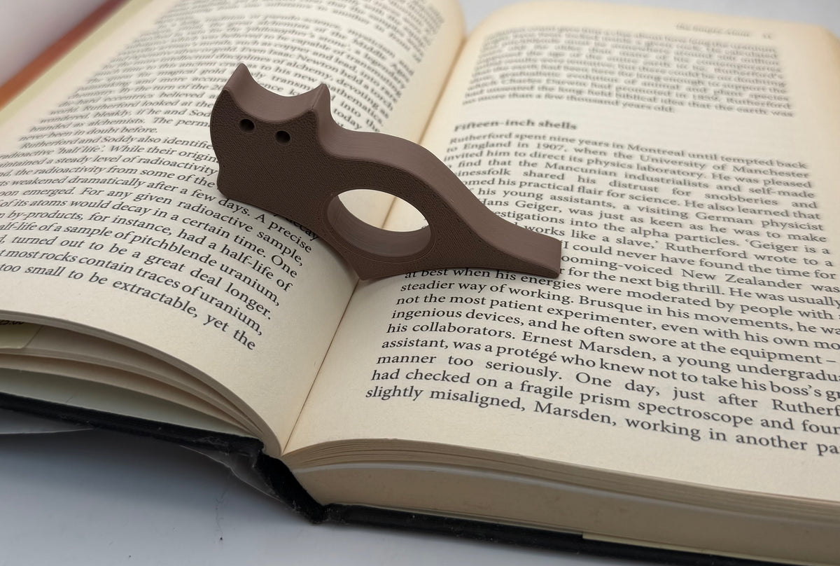 Cat Page Holder No. 1 – thumb book holder – photo 1