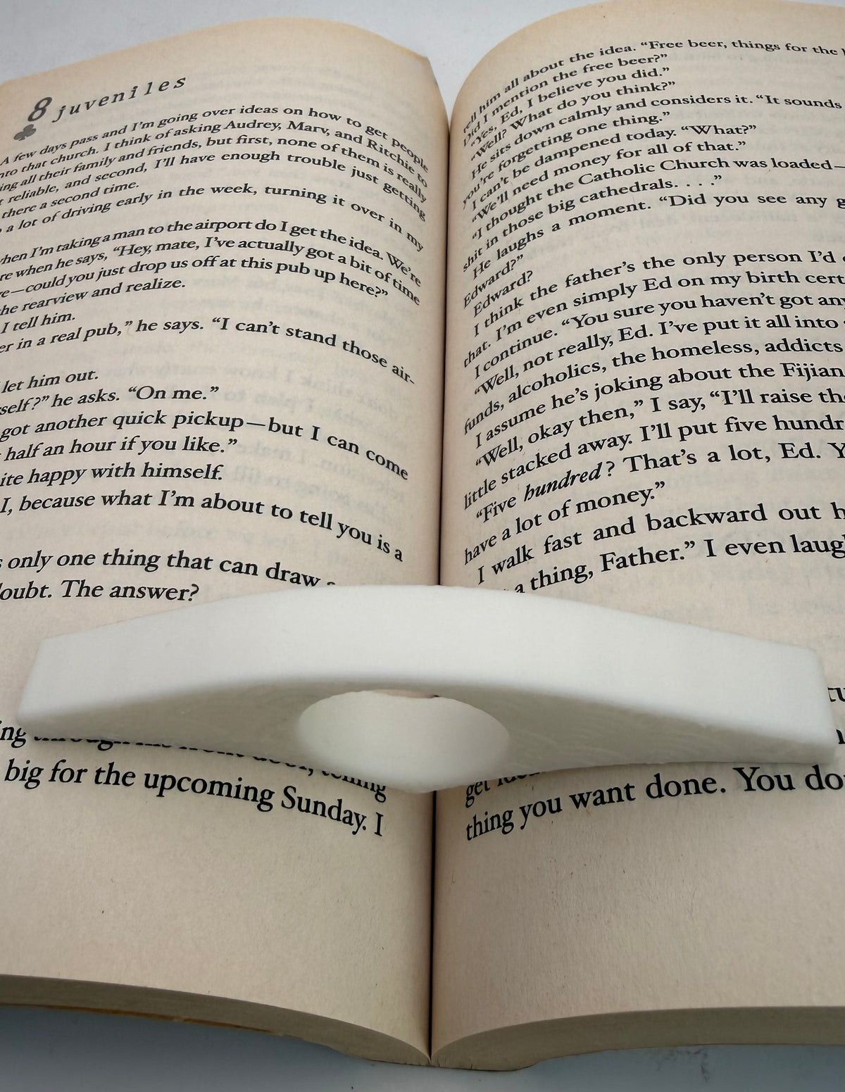 Japanese Style Page Holder No. 7 – white thumb book holder – photo 2