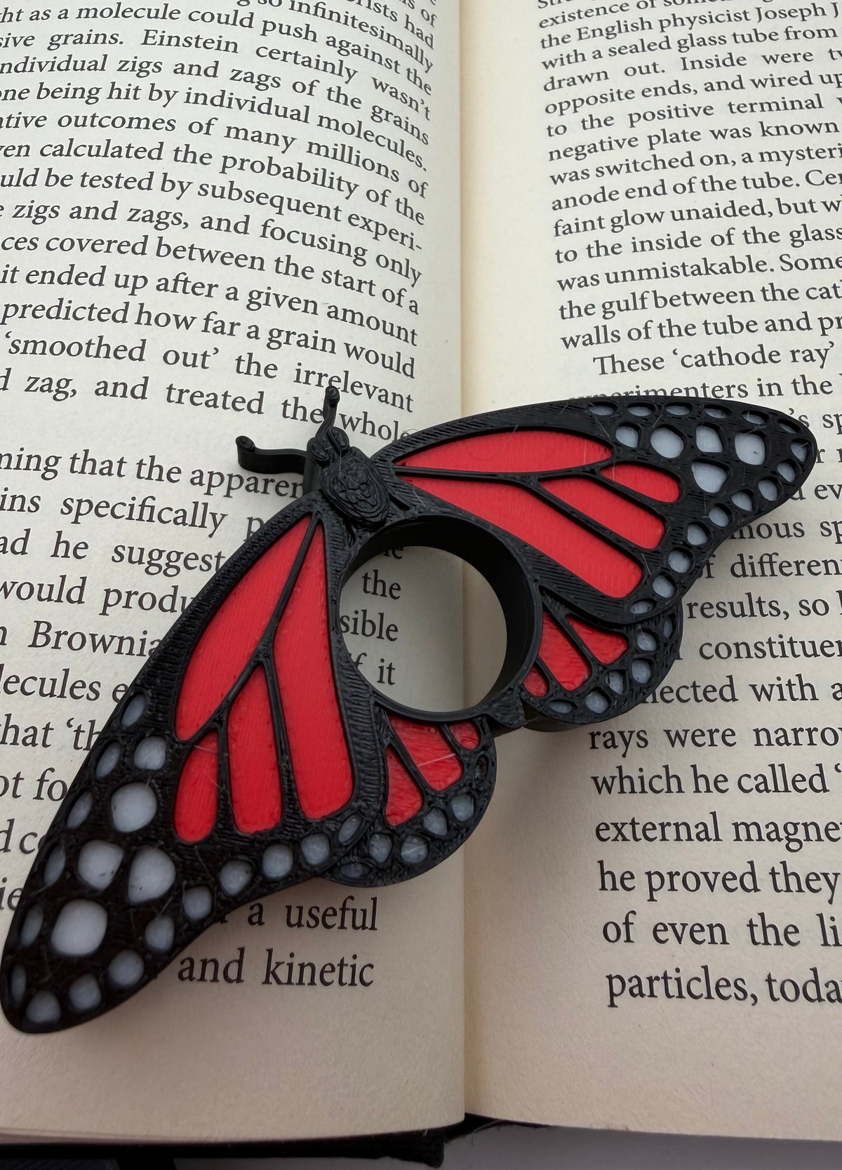 Butterfly Page Holder No. 2 – thumb book holder – photo 2