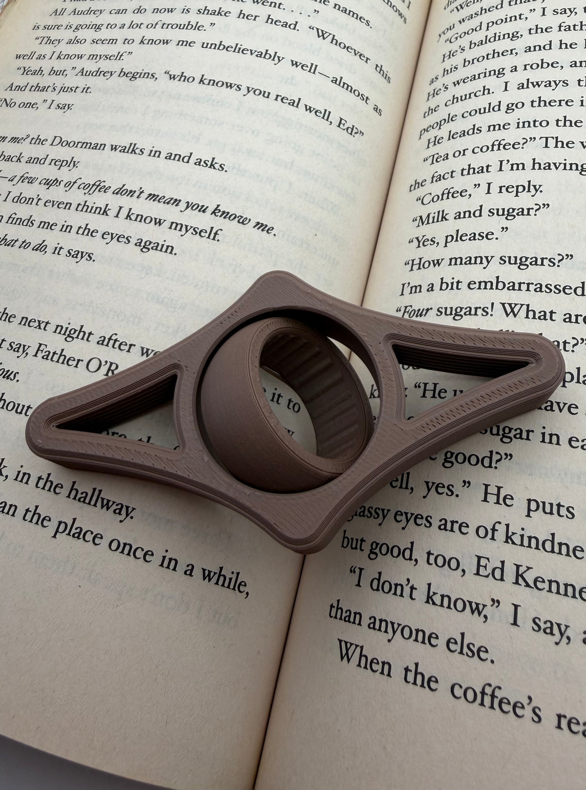 Swivel Thumb Page Holder No. 3 – book page holder – photo 2