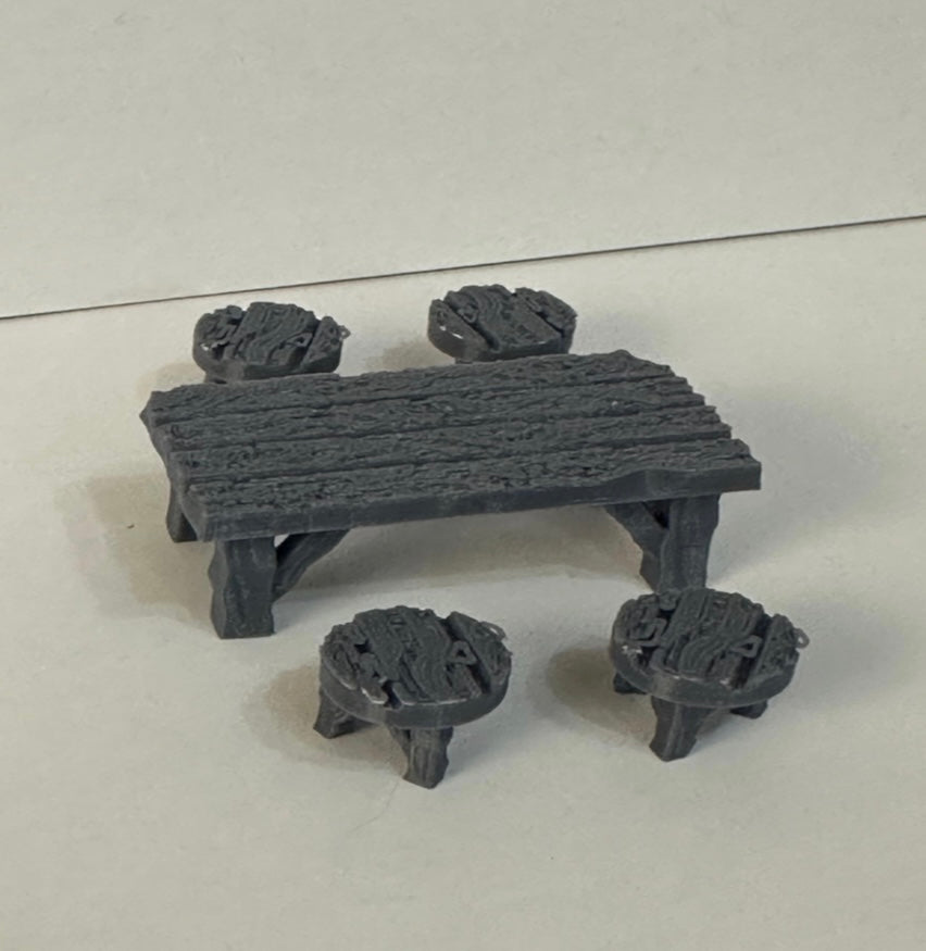 Miniature Tavern Table with 4 Stools – 28–32mm Scale - UK delivery included.