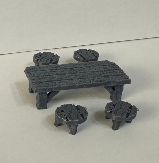 Miniature Tavern Table with 4 Stools – 28–32mm Scale - UK delivery included.