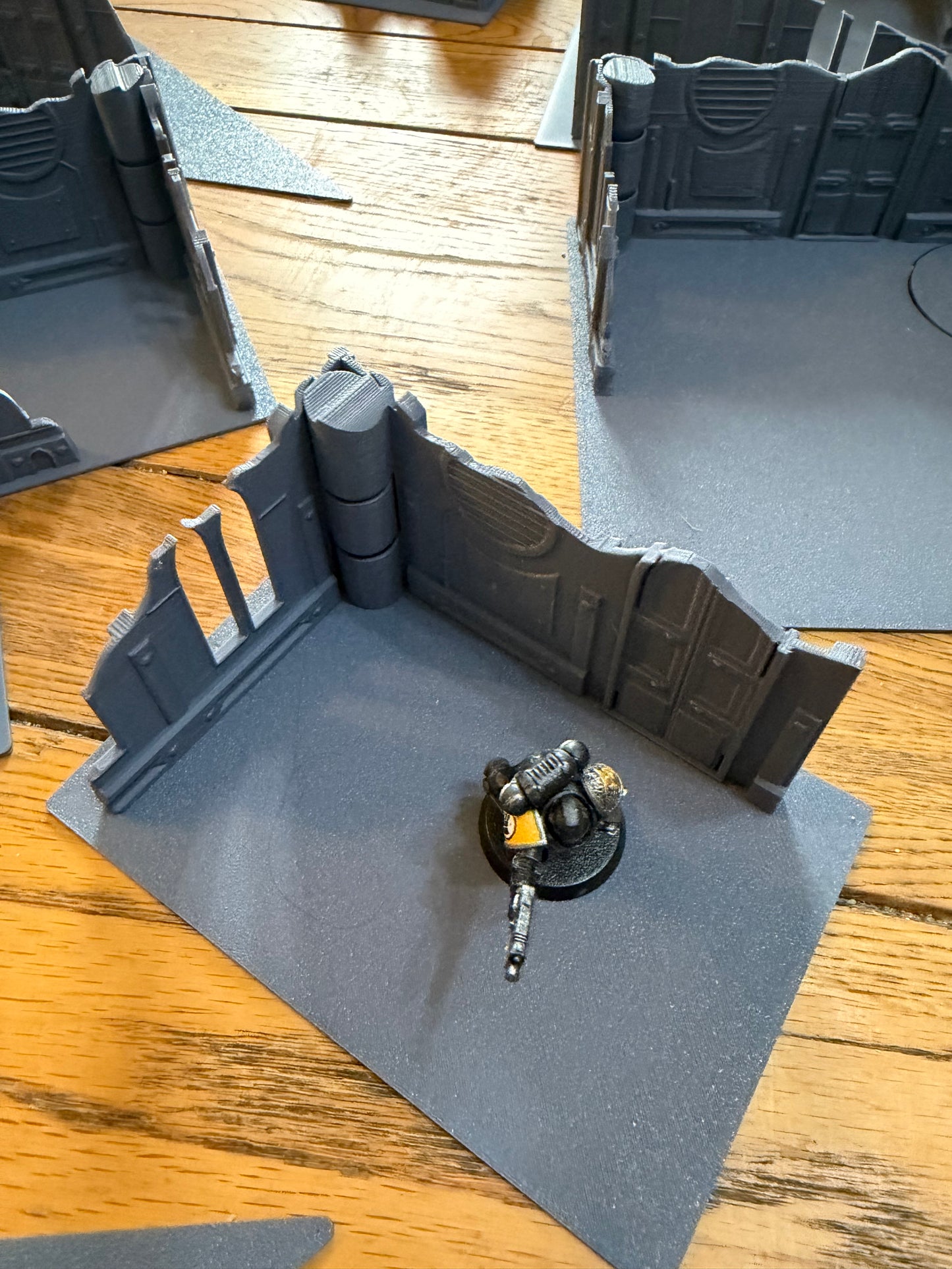 Foldable 11th Edition Compatible Terrain Set | With or Without Footprints