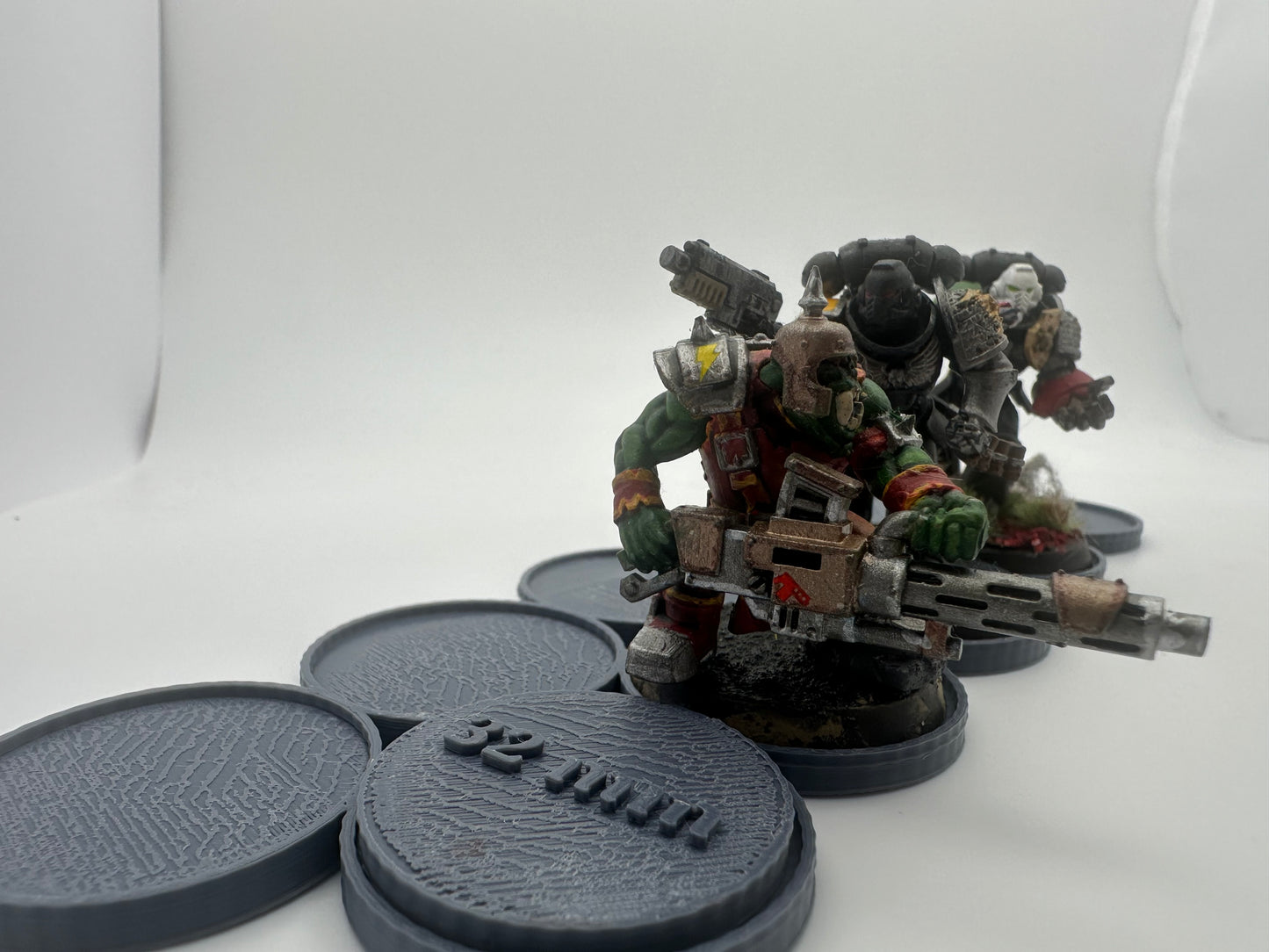 32mm Staggered Movement Tray – 10 Model Unit Tray for Tabletop Armies | Available in 1, 4 or 8 Packs | UK Delivery