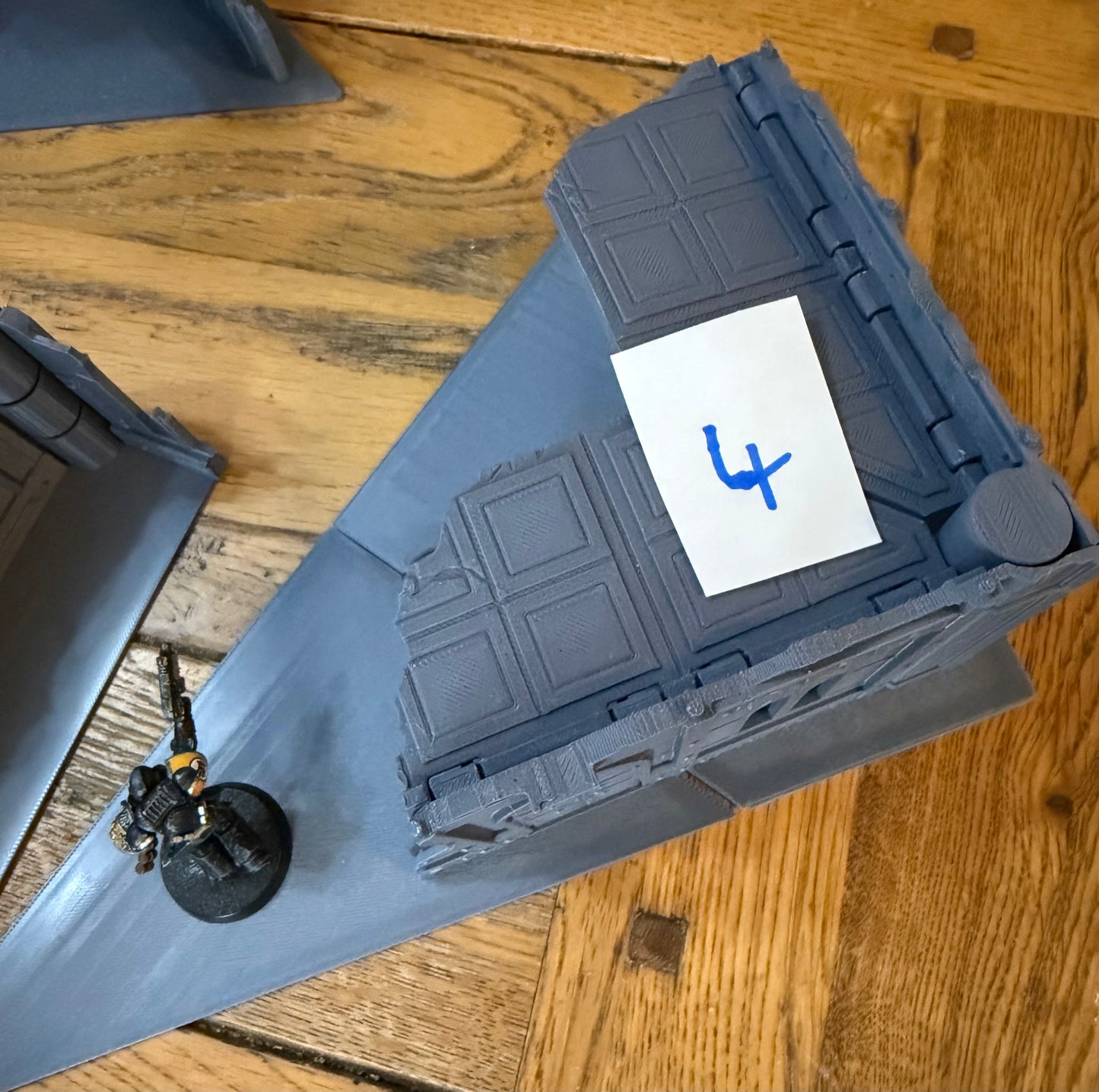 Foldable 11th Edition Compatible Terrain Set | With or Without Footprints