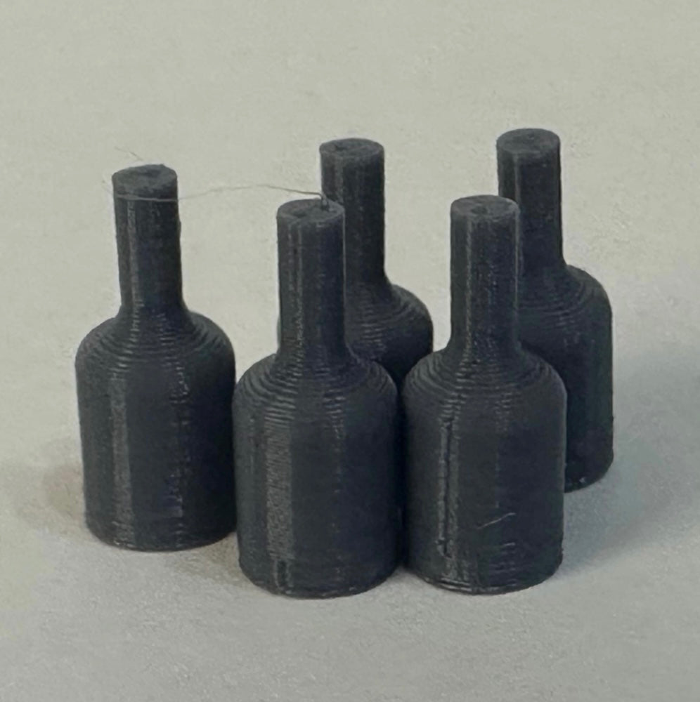 Miniature Bottle Set – 28–32mm Scatter Terrain (5 Pieces) - UK delivery included.