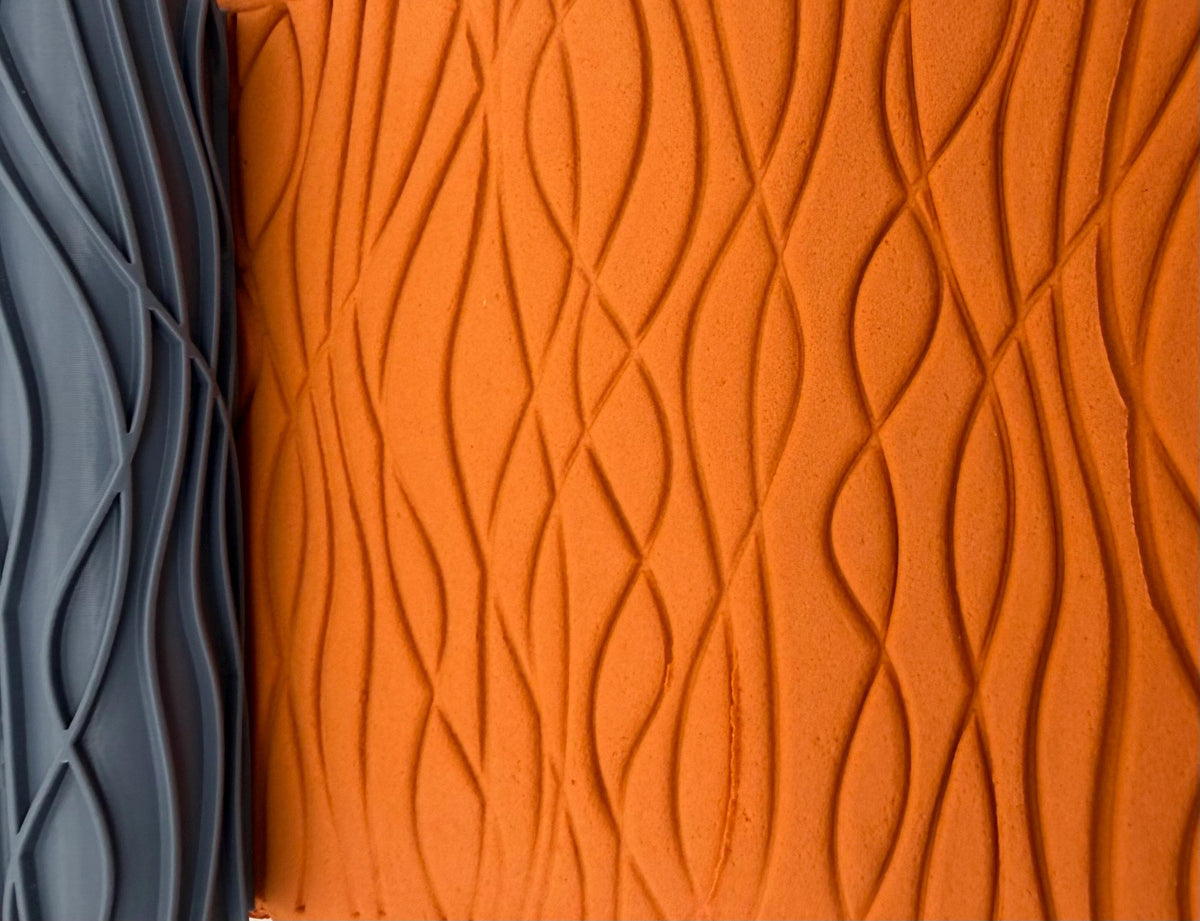 Spaghetti Lines Deboss Texture Roller No. 44A
