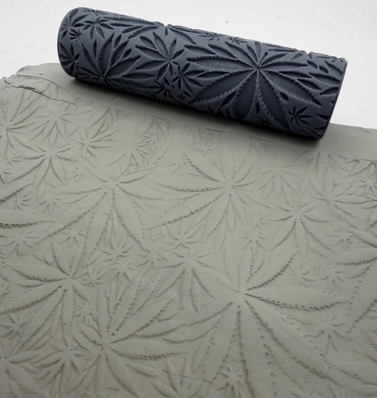 Cannabis Hemp Emboss Texture Roller No. 11A