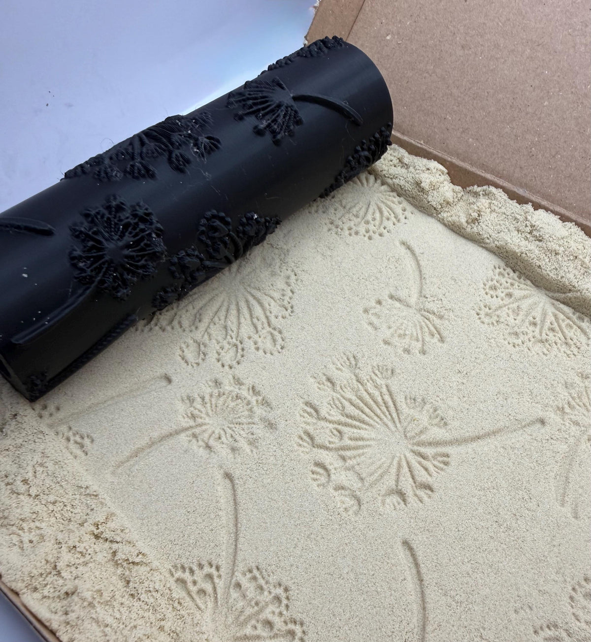 Dandelion Deboss Texture Roller No. 14A
