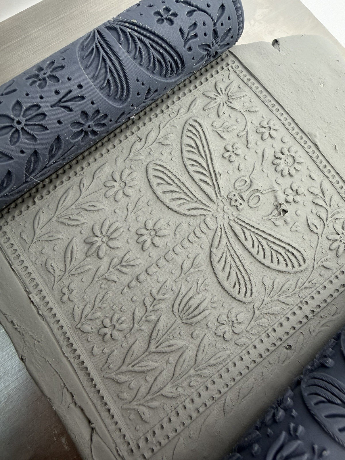 Dragonfly Floral Emboss & Deboss Texture Roller Pair No. 4