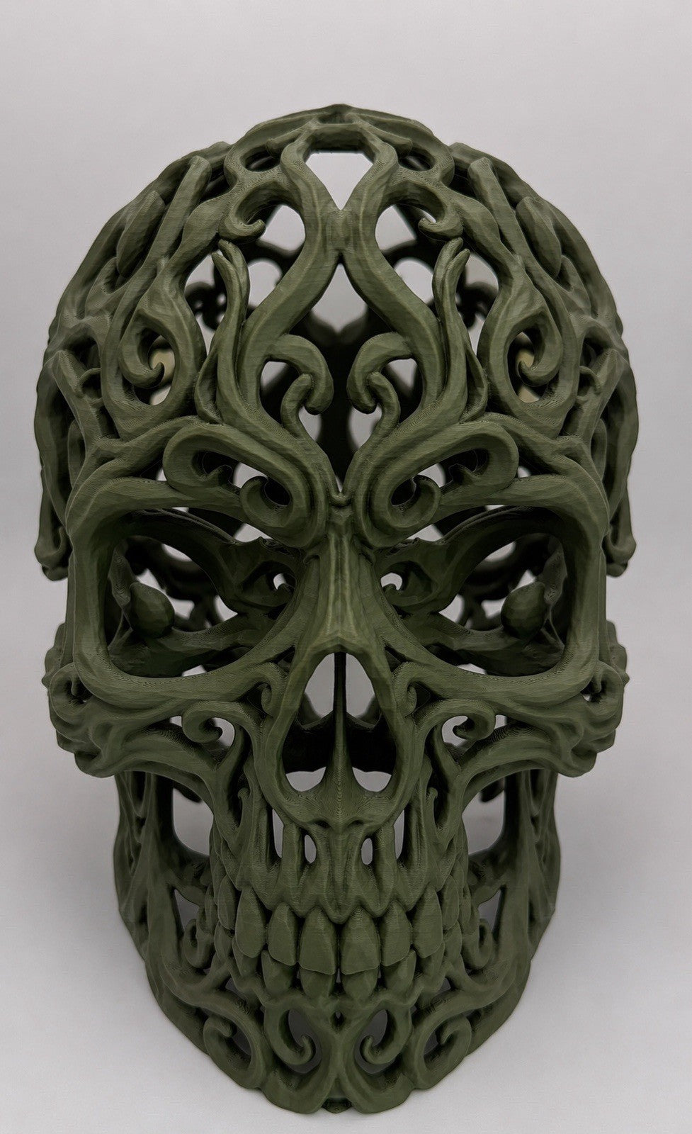 Gothic Skull Headphone Stand - Ornate Filigree Headset Holder - Dark Green PLA