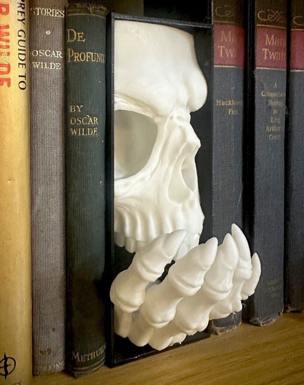 Gothic Skull Book Nook Bookshelf Insert Horror Shelf Decor Bookend