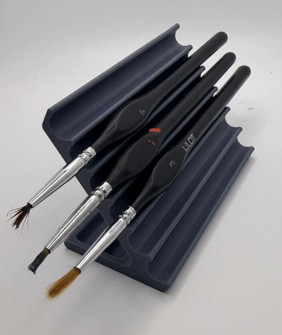 6 Slot Horizontal Paint Brush Holder